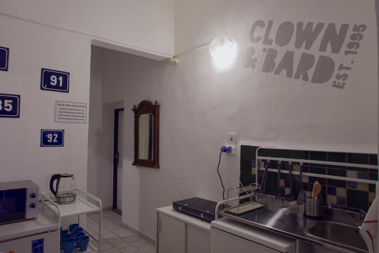 Clown And Bard Hostel Praga Exterior foto